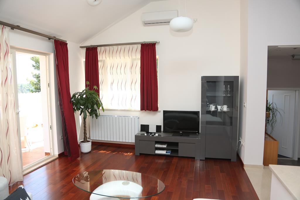 Apartment Markorcula Rum bild